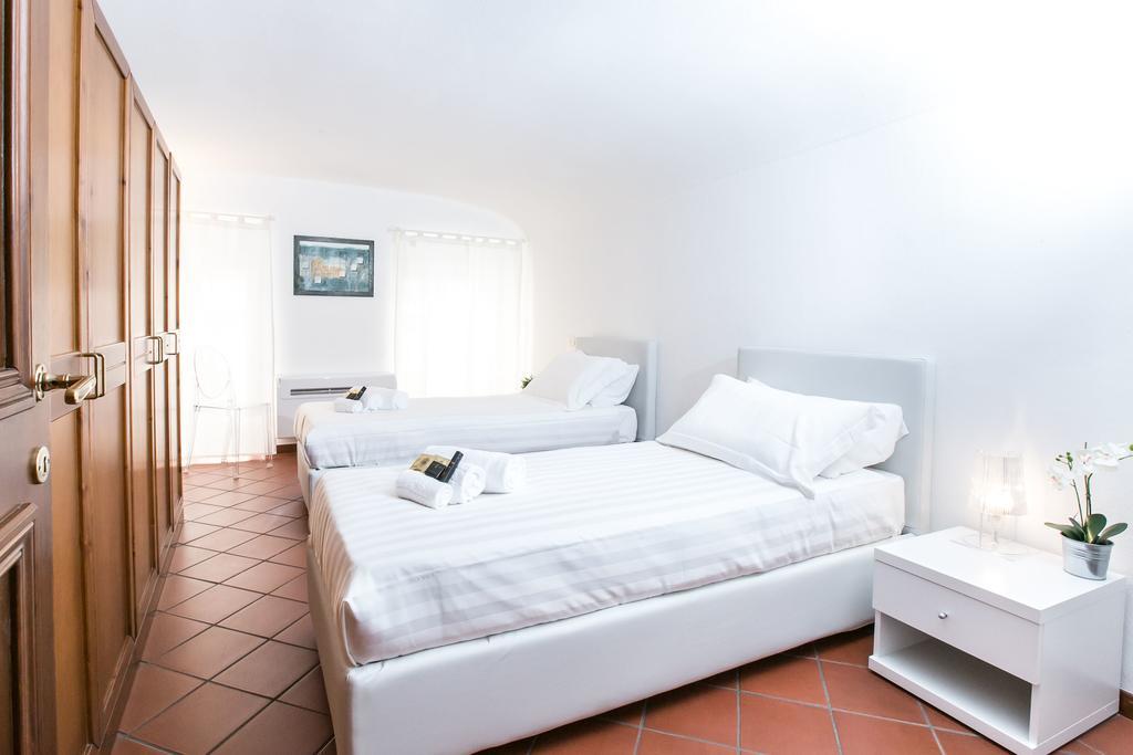 Fiorentini Charme - My Extra Home Řím Pokoj fotografie